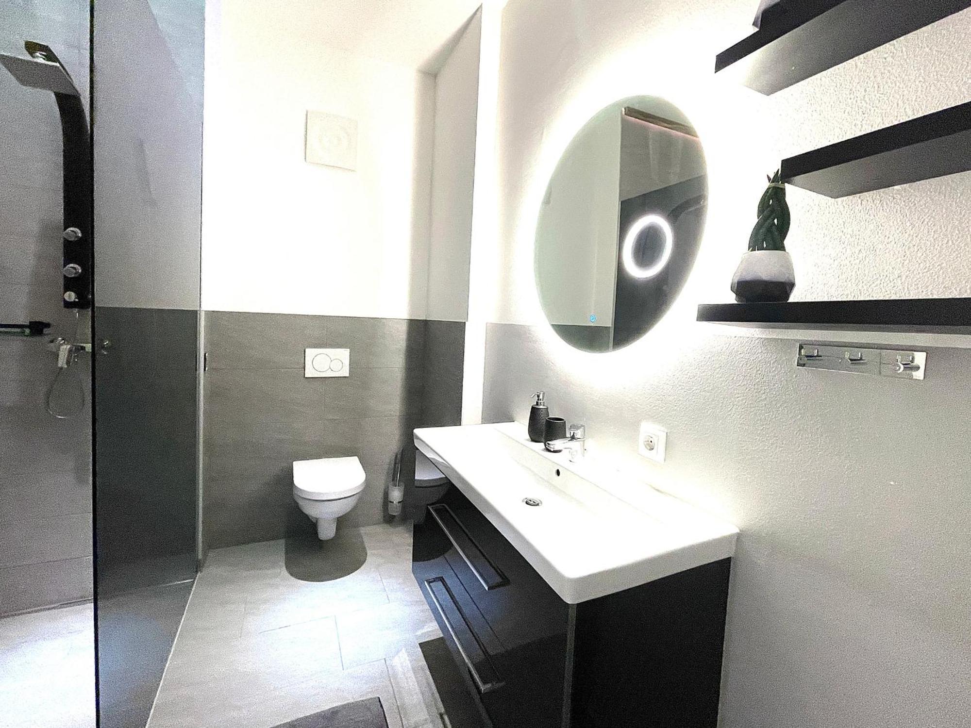 Alpenluxus Presents Design Lodge - Terrace & Car Park クラムザッハ エクステリア 写真
